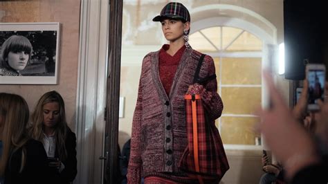 mercato parallelo burberry|Unpacking Burberry’s New Strategy .